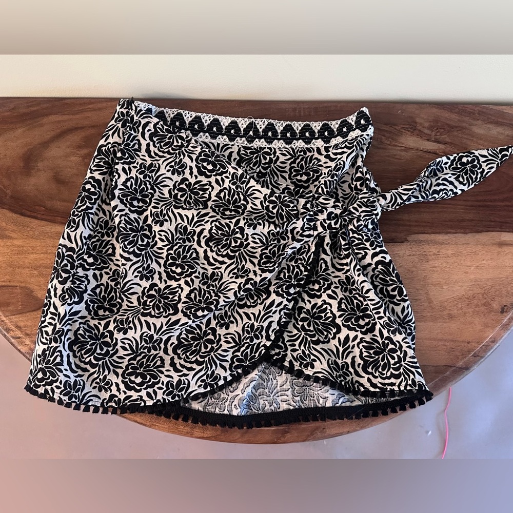 Zara Wrap Skirt Extra Small
